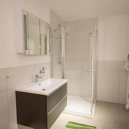 Lexahaus * Liesing